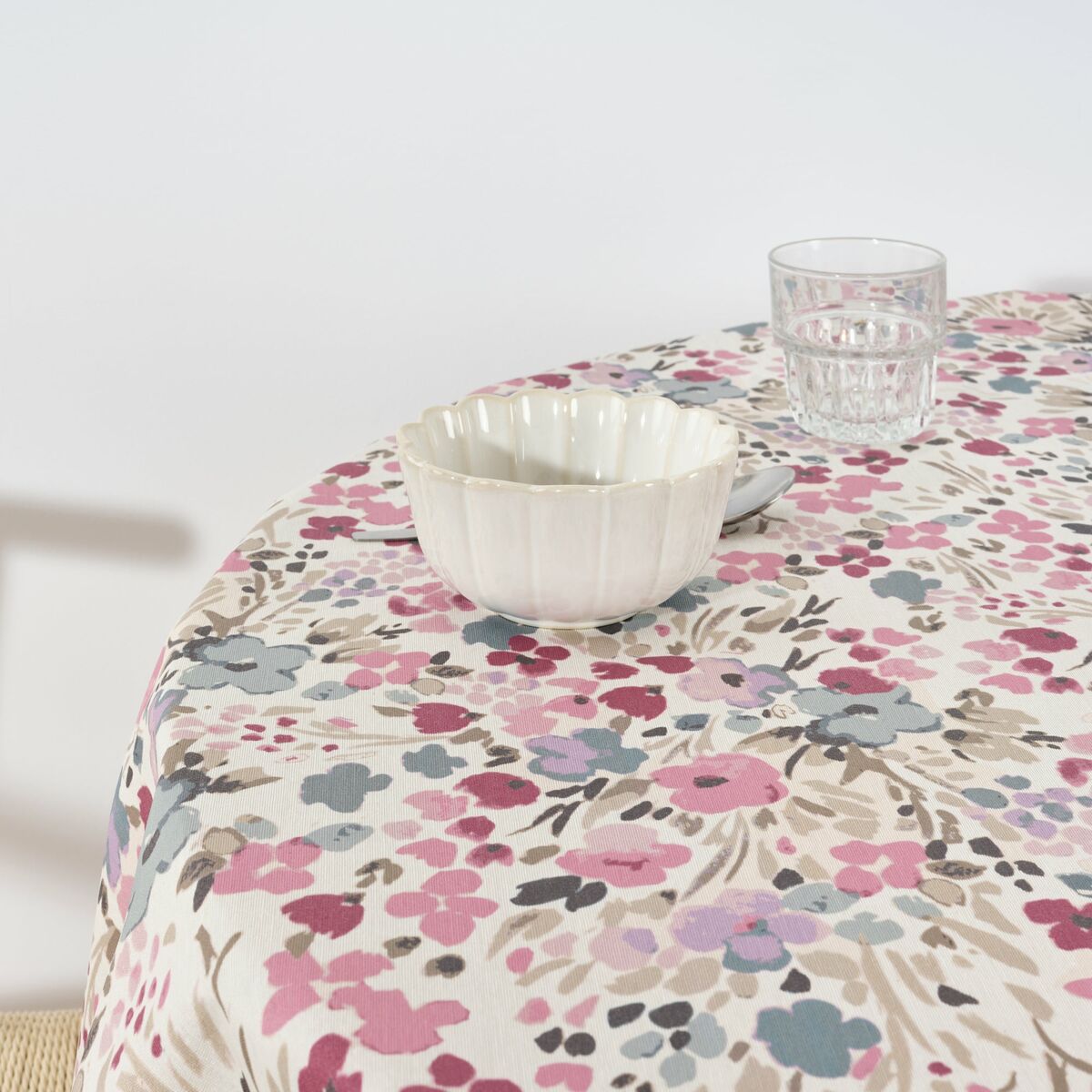 Fläckresistent bordsduk Belum 0120-52 Multicolour Ø 140 cm Virágok